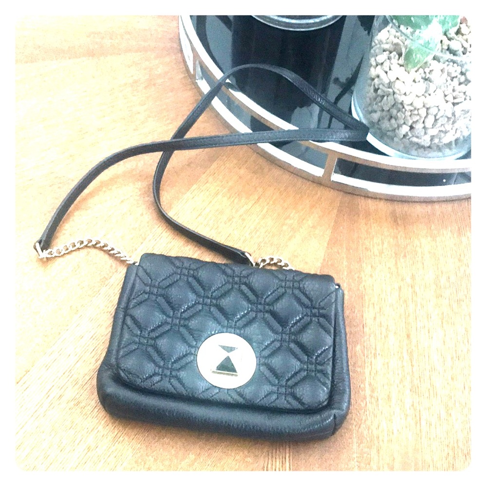 Nearly new crossbody Kate Spade!! Black & Gold